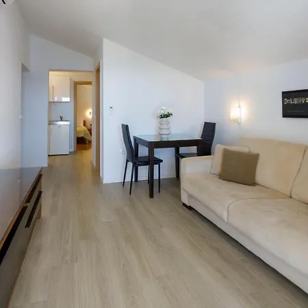 Lägenhet Side
