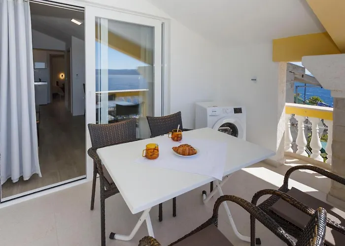 Side Apartment Brela