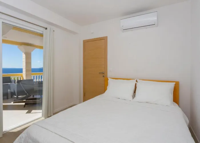 شقة Side بريلا