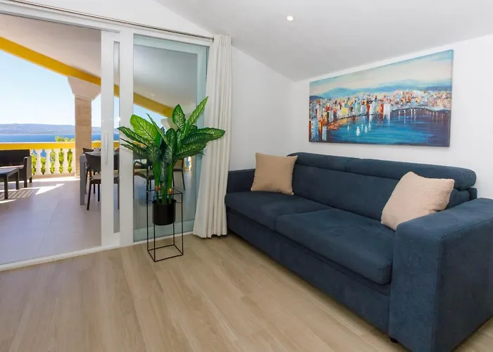Apartment Side *