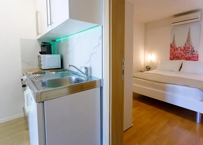 Apartment Side