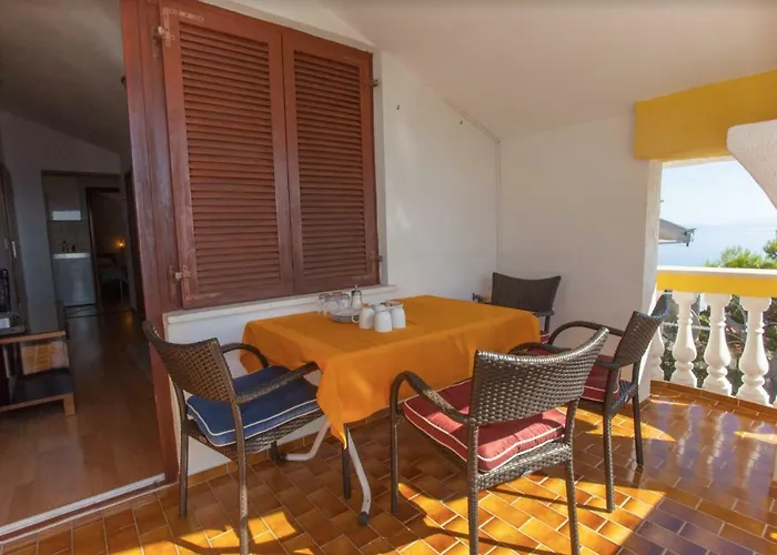 Apartment Side *