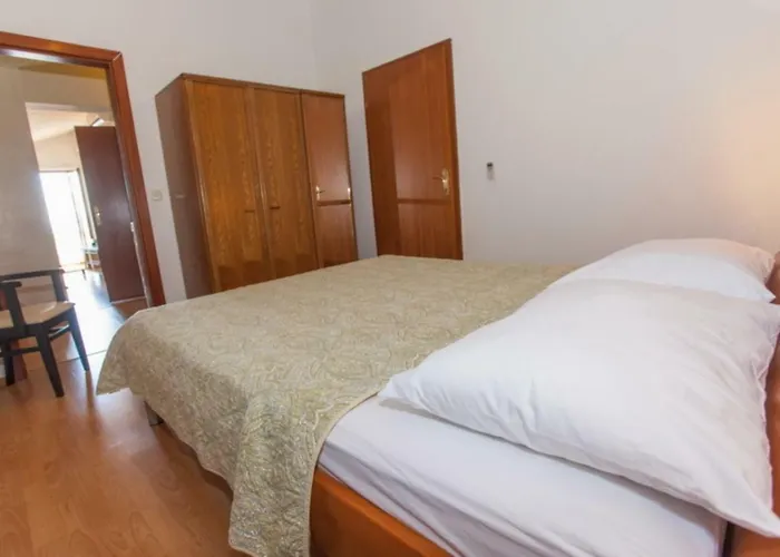 شقة Side بريلا